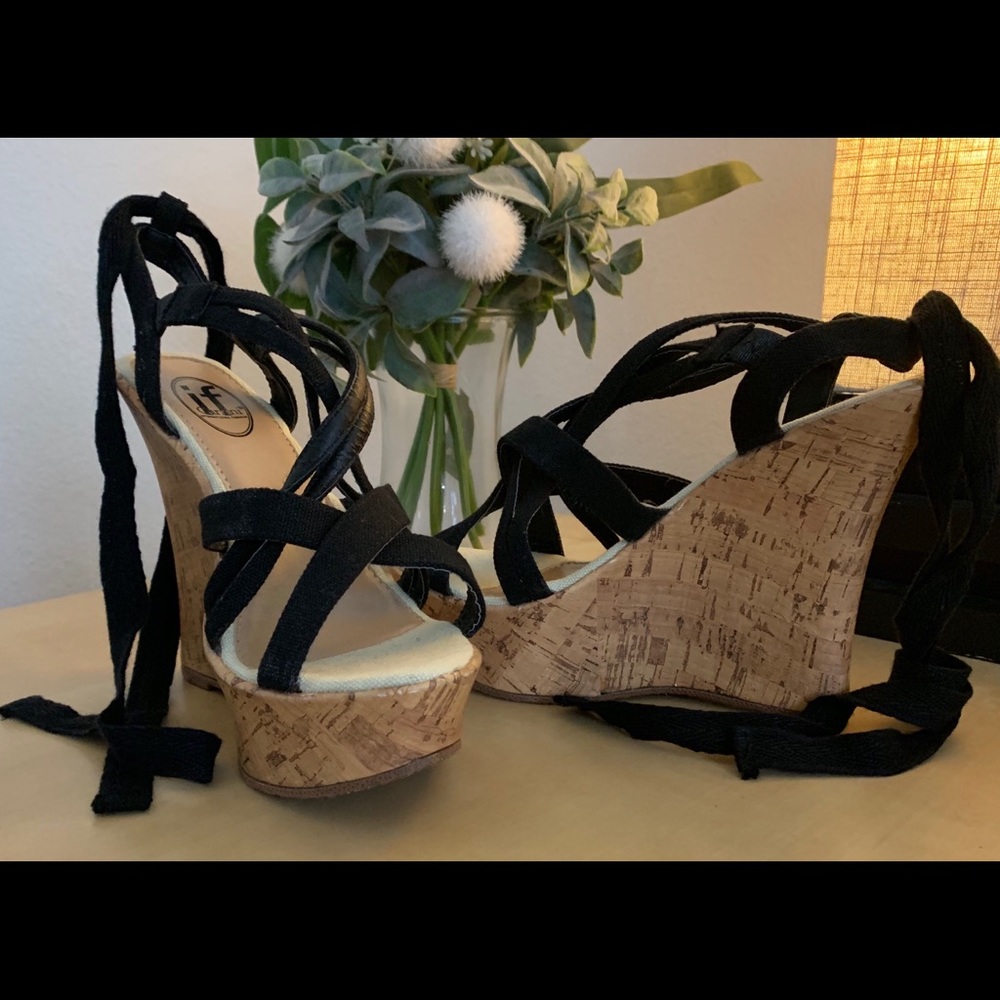 Wedge Sandals with cork heel